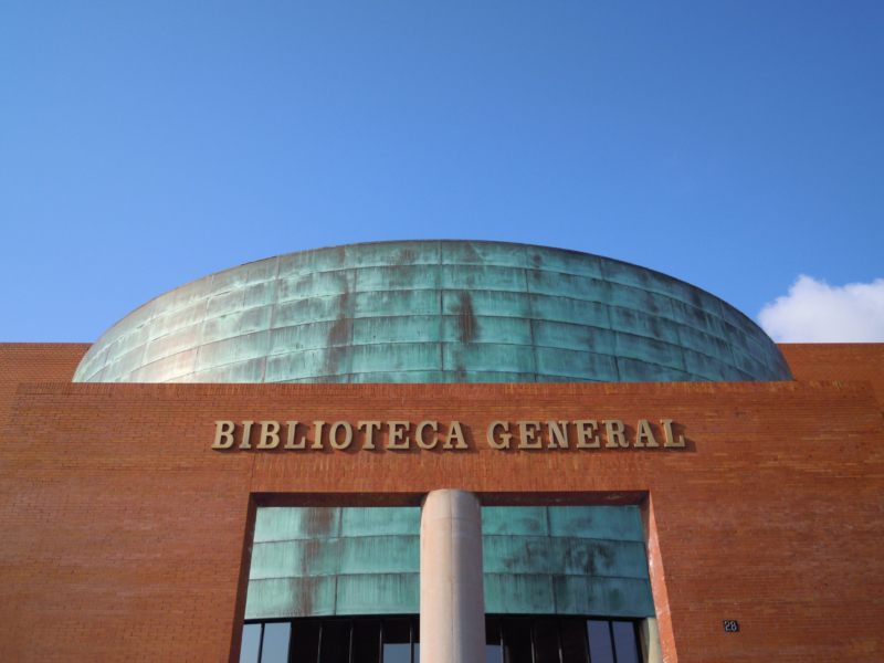 Biblioteca General - UMA