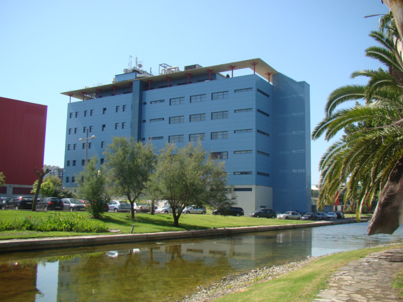 Edificio de Institutos Universitarios