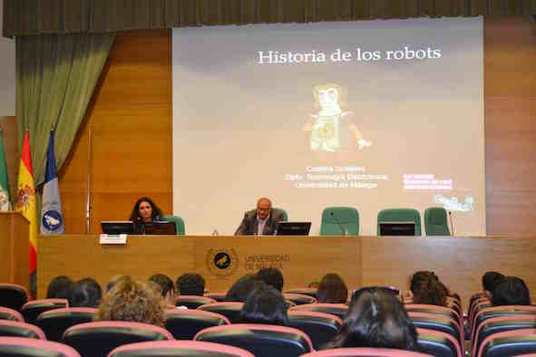 La presencia de la mujer en ámbitos como la ciencia y las finanzas públicas a debate en ‘La Noche Europea de los Investigadores’