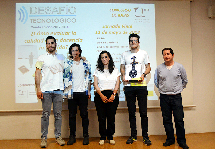 Juan Manuel Peña, alumno de la ETSI de Telecomunicación, ganador de la quinta edición del Desafío Tecnológico