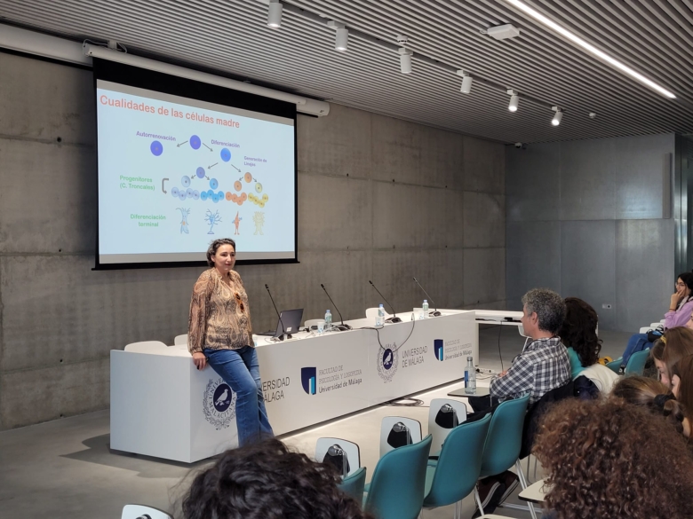 La UMA acoge el ‘UniStem Day’ con diversas charlas sobre células madre dirigidas al estudiantado preuniversitario