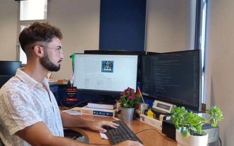 Cómo combinar inteligencia artificial y conocimiento experto para inferir redes genéticas