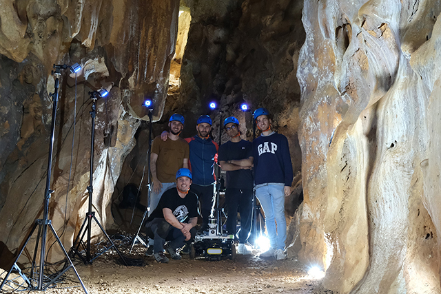 'CAVERS': Datos para la navegación robótica obtenidos en la Cueva de la Victoria 'CAVERS': Datos para la navegación robótica obtenidos en la Cueva de la Victoria